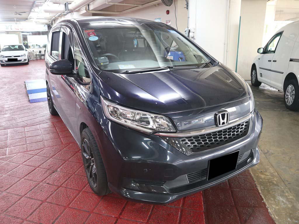 Honda Freed 7 Seater 1.5G (Hybrid)