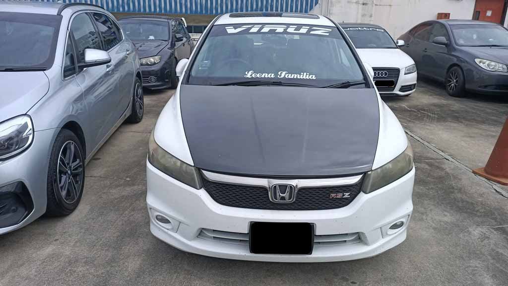 Honda Stream 1.8L At RSZ (COE Till 03/2025)