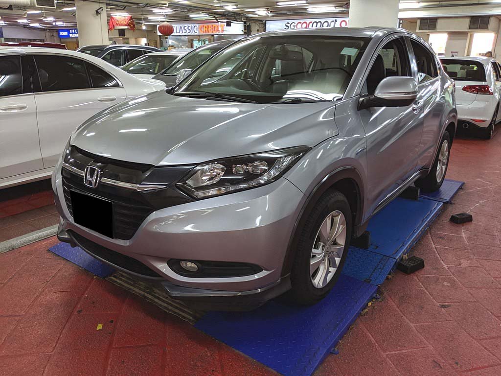 Honda Vezel 1.5X Auto (Hybrid)