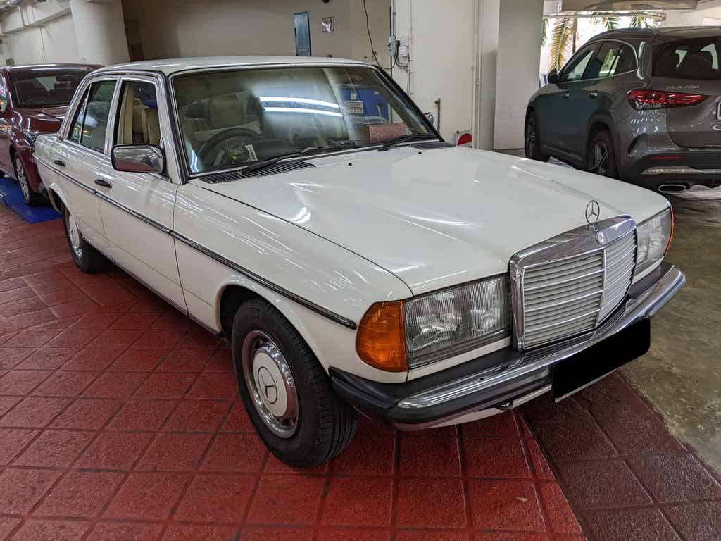 Mercedes Benz 200 (COE TILL 03/2032)