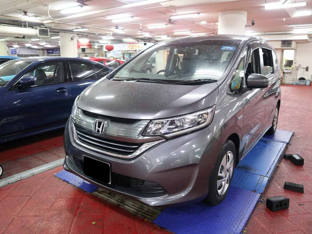Honda Freed 1.5G Auto (Hybrid)