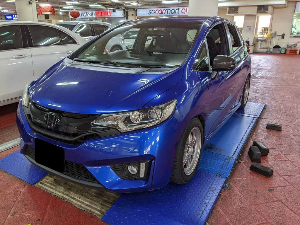 Honda Jazz 1.5 VTIR CVT ABS