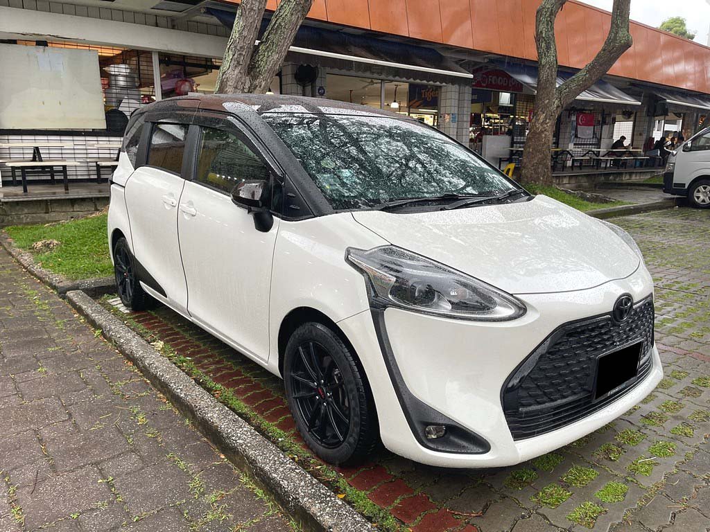 Toyota Sienta 1.5G CVT