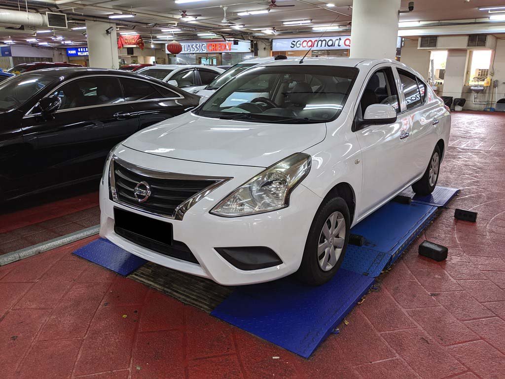 Nissan Almera 1.5 5MT