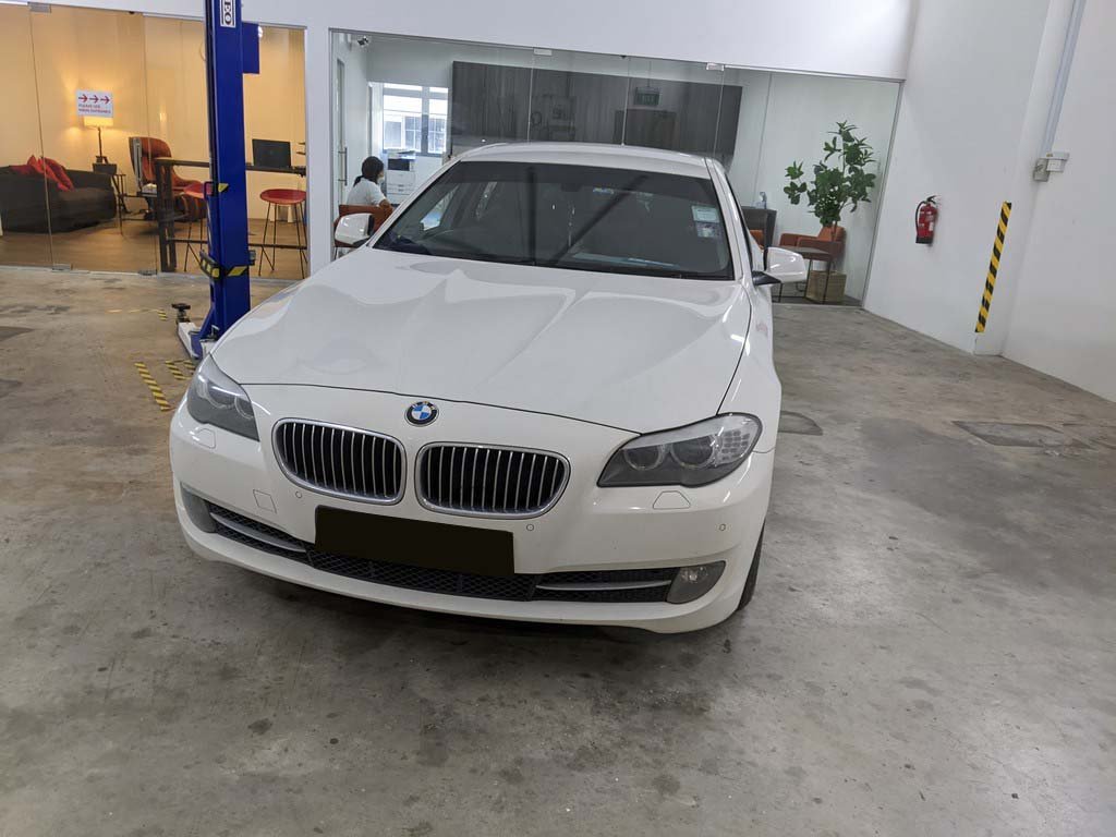 BMW 520I 2.0L AT D/AB 2WD 4DR GAS/D NAV