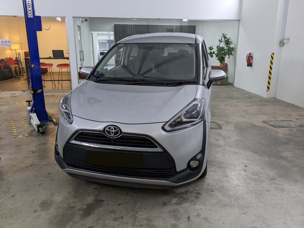 Toyota Sienta 1.5 CVT Elegance