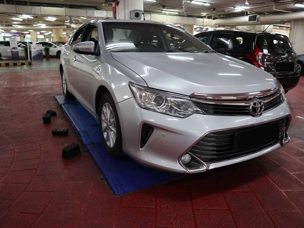 Toyota Camry 2.0 Auto