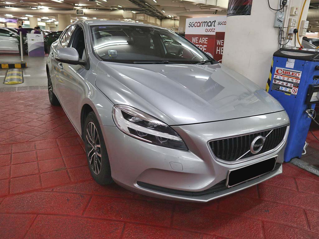 Volvo V40 T2 (A)