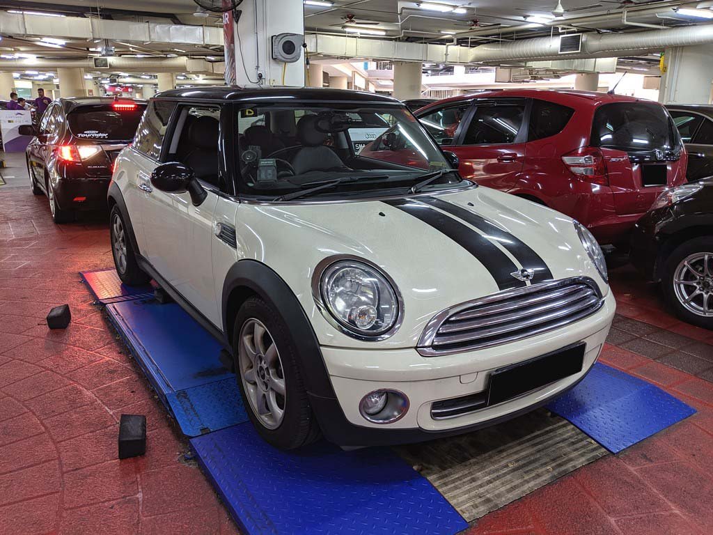 Mini Cooper 1.6A (COE Till 03/2029)