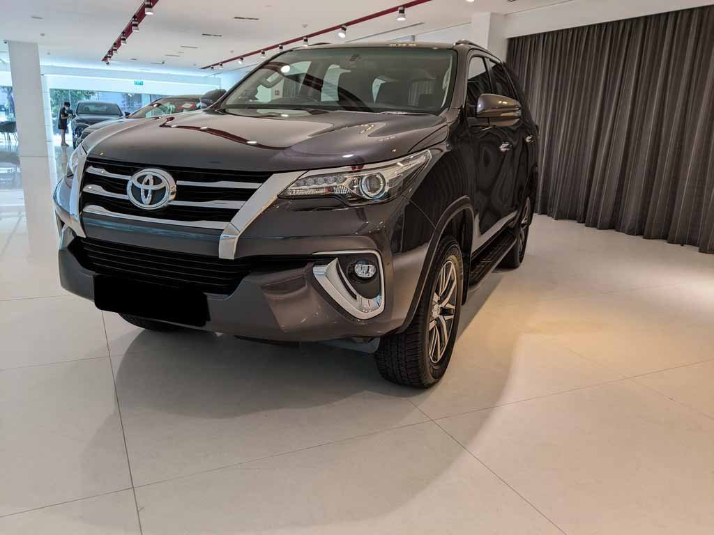 Toyota Fortuner 2.7 (A)