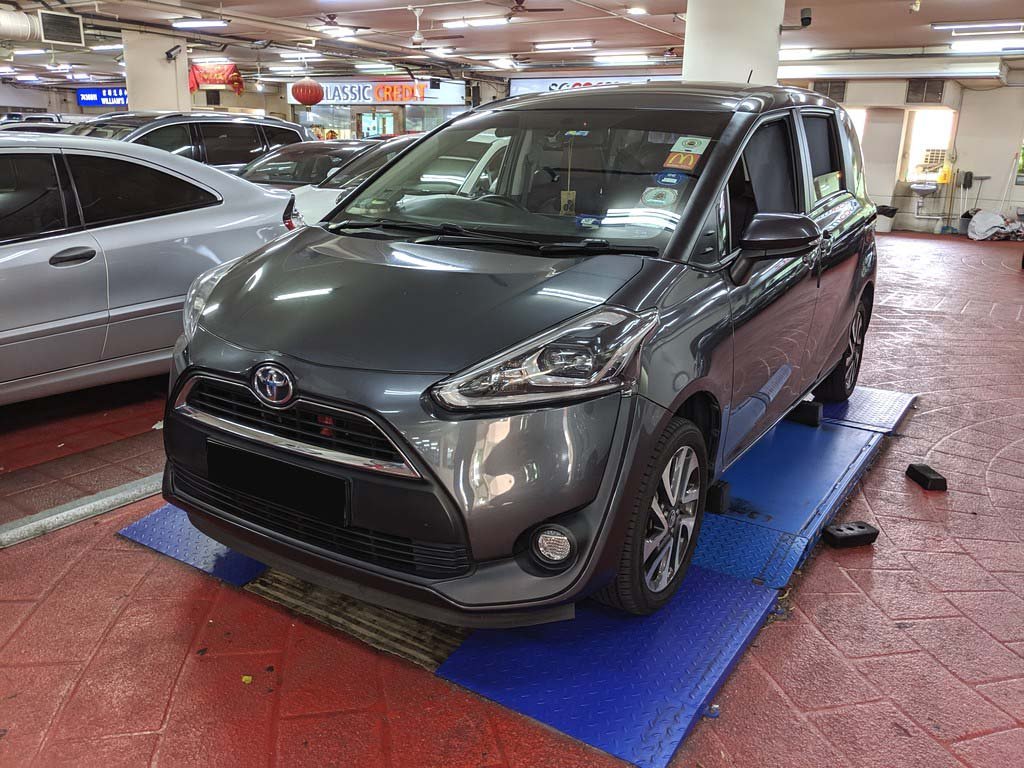 Toyota Sienta Elegance (Auto)