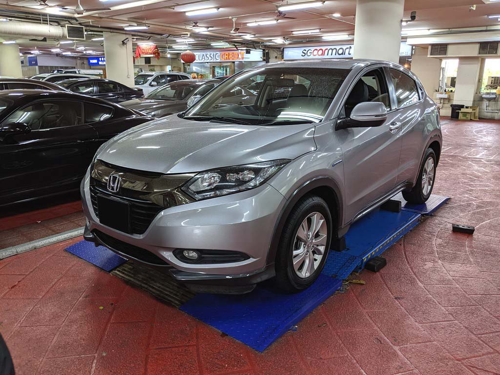 Honda Vezel 1.5X Auto (Hybrid)
