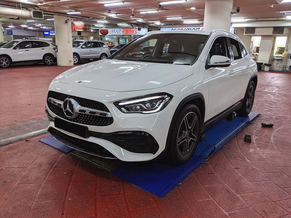 Mercedes Benz GLA200 SUV AMG Line