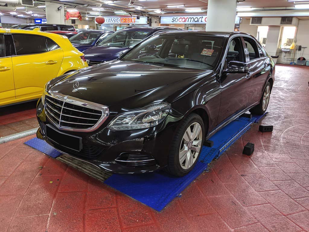 Mercedes Benz E 250 Sedan (R17)