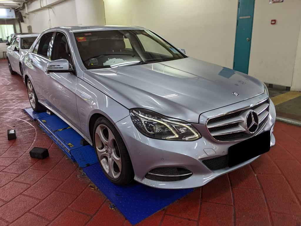 Mercedes Benz E250 Sedan (R18)