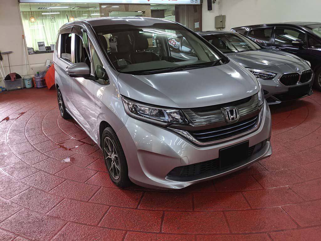 Honda Freed 1.5G Auto (Hybrid)