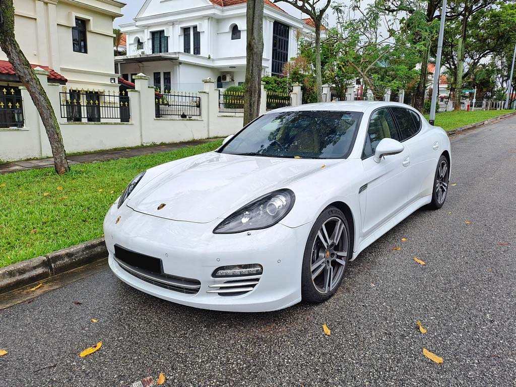 Porsche Panamera V6 Platinum Edition PDK E5