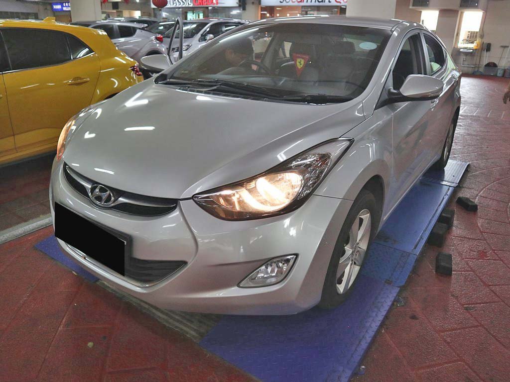 Hyundai Elantra 1.6 AT (COE TILL 03/2027)