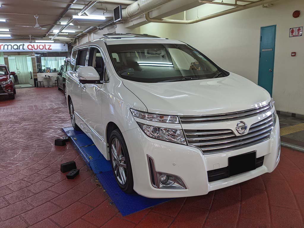 Nissan Elgrand Highway Star 2.5 MCVT 8AB HID Sunroof