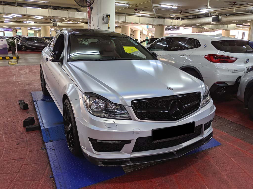 Mercedes Benz C 180 (COE Till 04/2032)