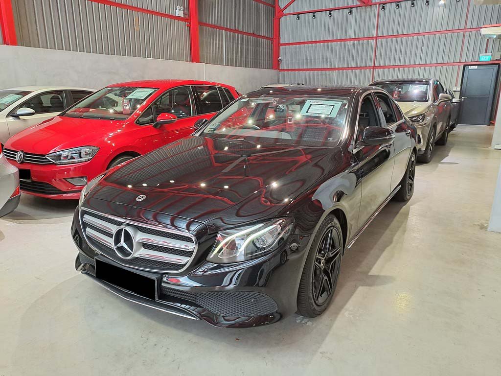 Mercedes Benz E200 AVG (R18 LED)