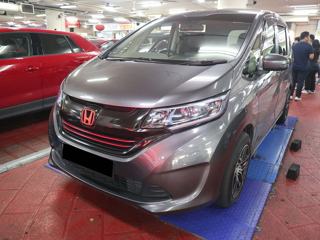Honda Freed 1.5G Auto (Hybrid)