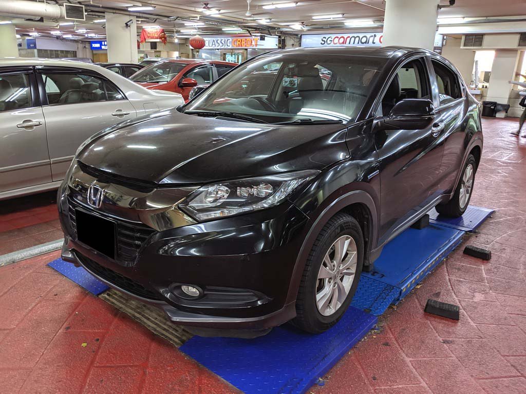 Honda Vezel 1.5X Auto (Hybrid)