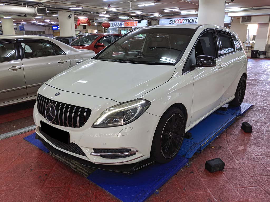 Mercedes Benz B180 (R16 BI)