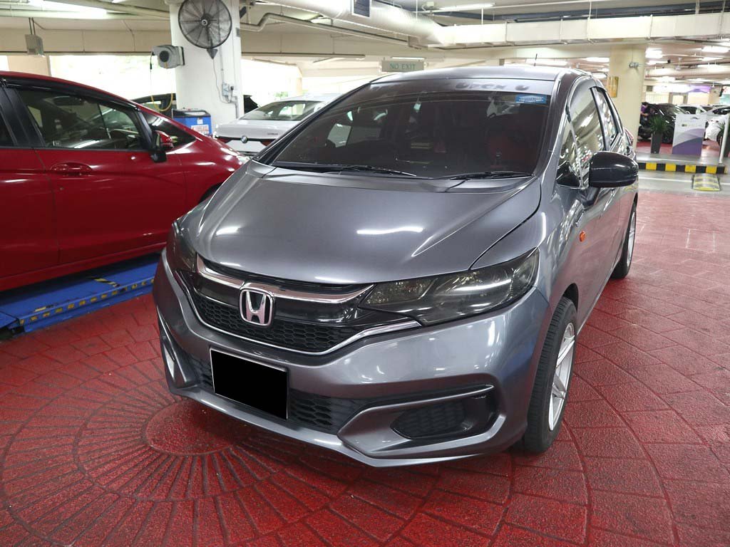 Honda Fit 1.5F Auto (Hybrid)