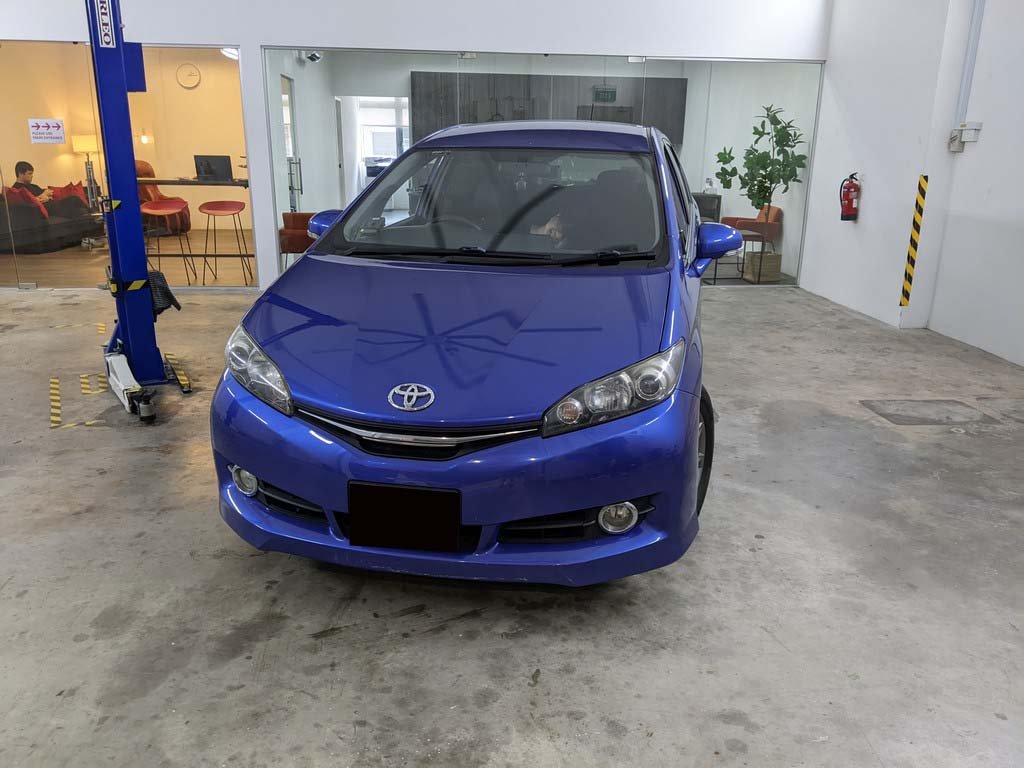Toyota Wish 1.8 CVT