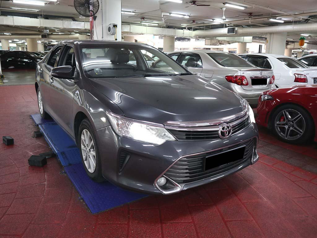 Toyota Camry 2.0 Auto