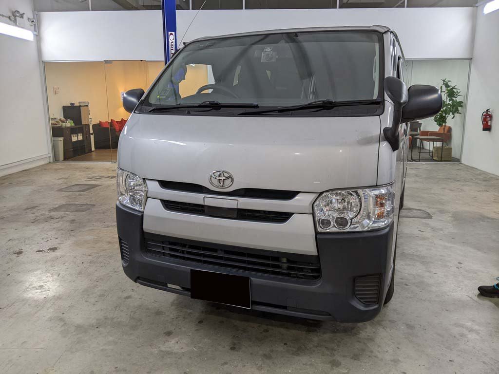 Toyota Hiace 2.8 Dx Auto