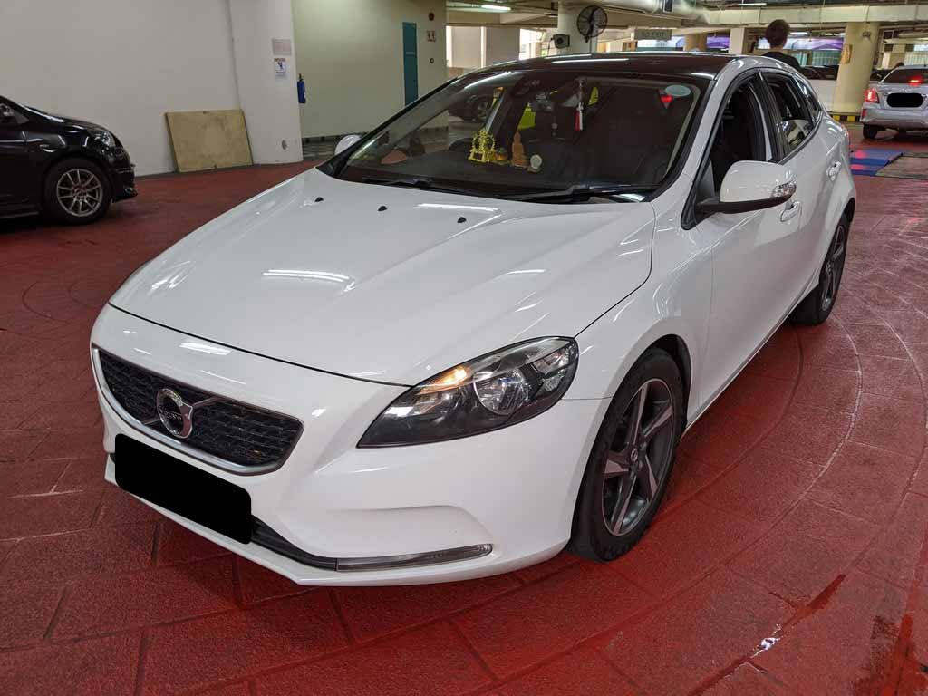 Volvo V40 D2 AT