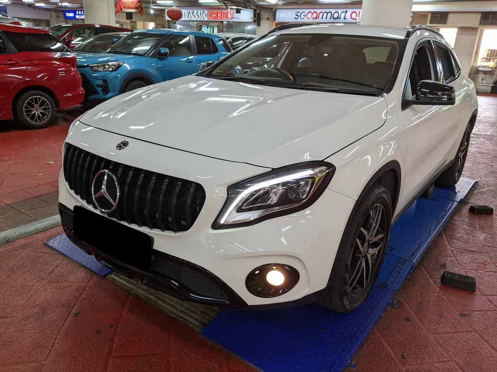 Mercedes Benz GLA180 Urban Edition Auto