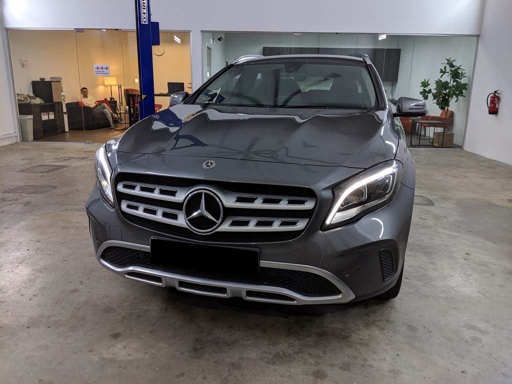 Mercedes Benz Gla180 Urban (r18 Led)