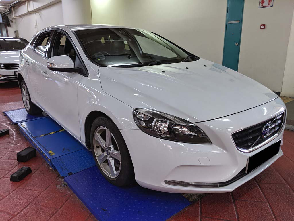 Volvo V40 D2 A/T