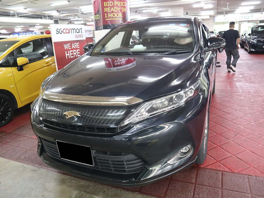Toyota Harrier 2.0A Premium