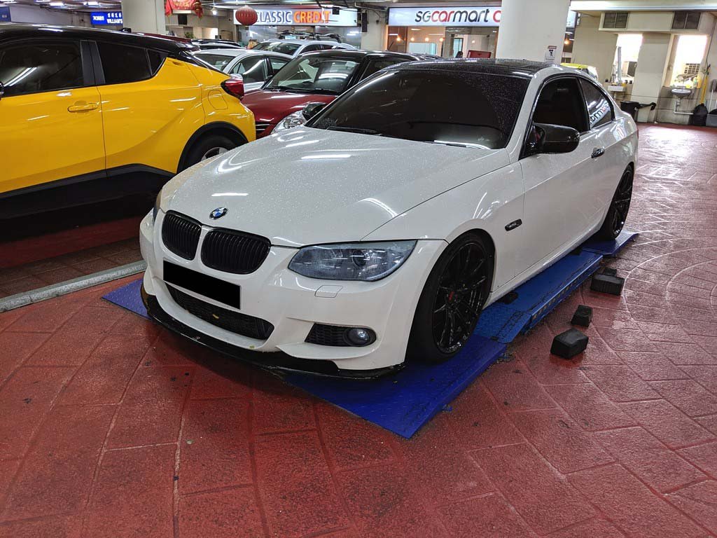 BMW 335I Coupe SMT HID Sunroof (COE Till 09/2031)