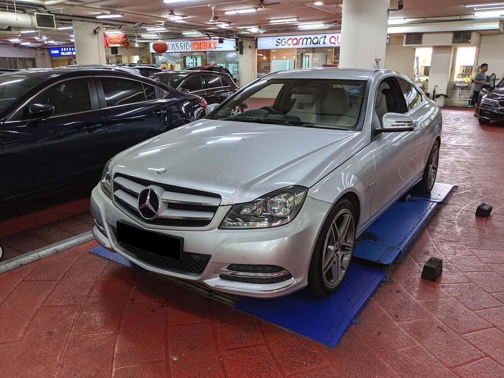 Mercedes Benz C 180 (COE Till 11/2031)