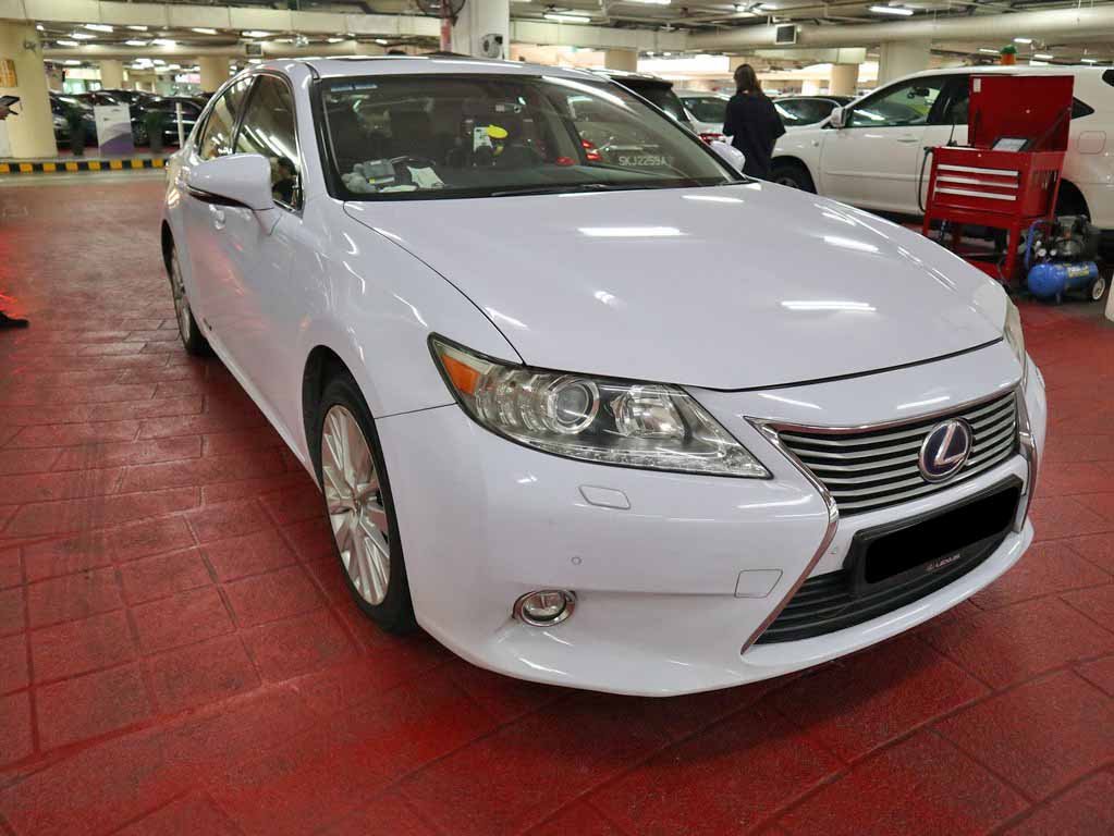 Lexus ES300h Luxury CVT (Hybrid)