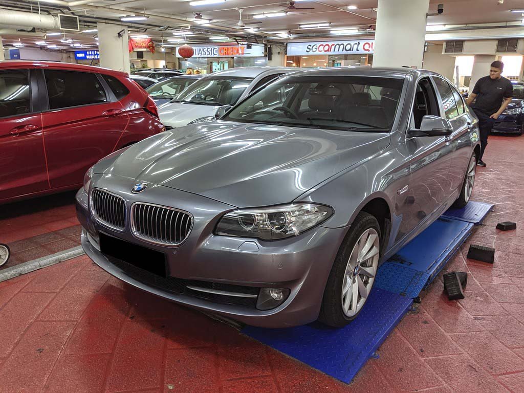 BMW 520I AT 2WD 4DR HID NAV