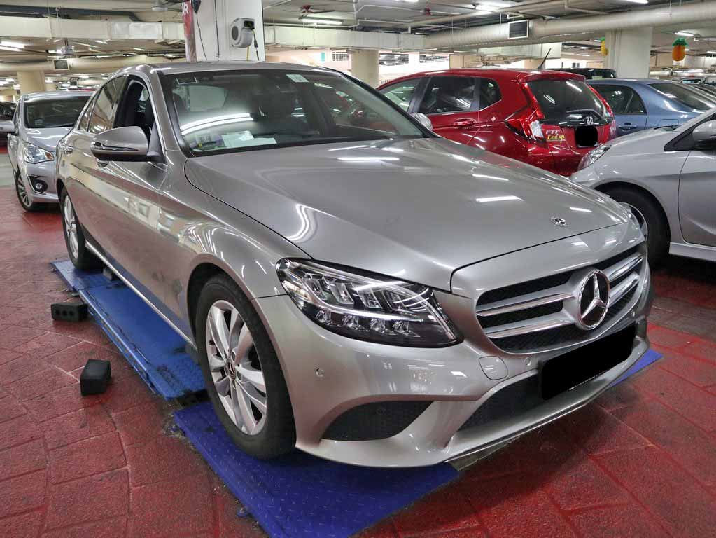 Mercedes Benz C180 Sedan AVG (R17 LED)