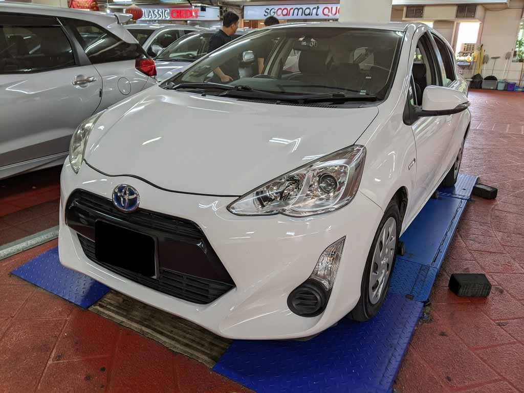 Toyota Aqua 1.5S A (Hybrid)
