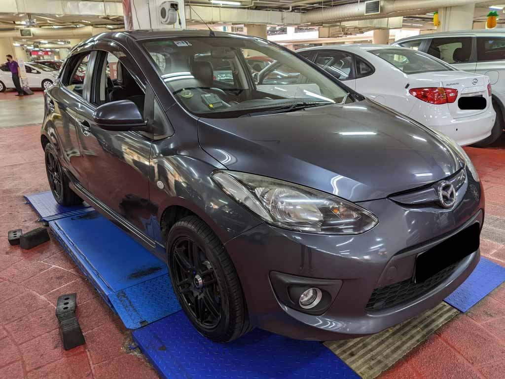 Mazda 2 AT R (COE TILL 11/2025)