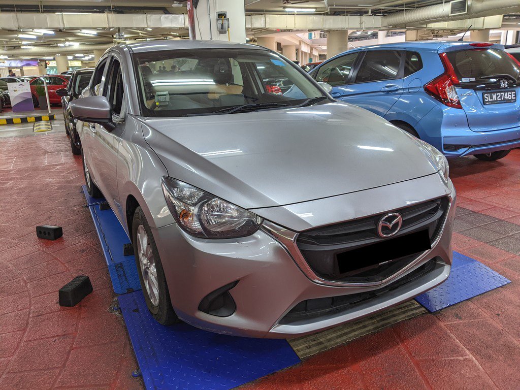 Mazda 2 Sedan 1.5 At Standard Plus Eu6