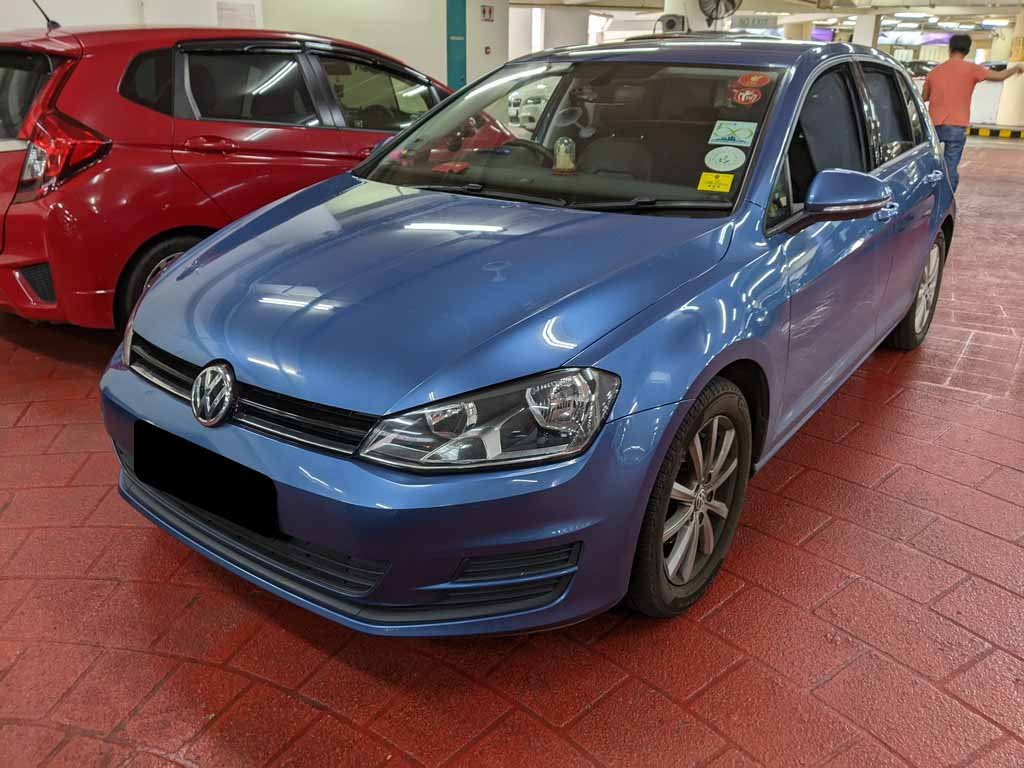 Volkswagen Golf 1.2 TSI AT