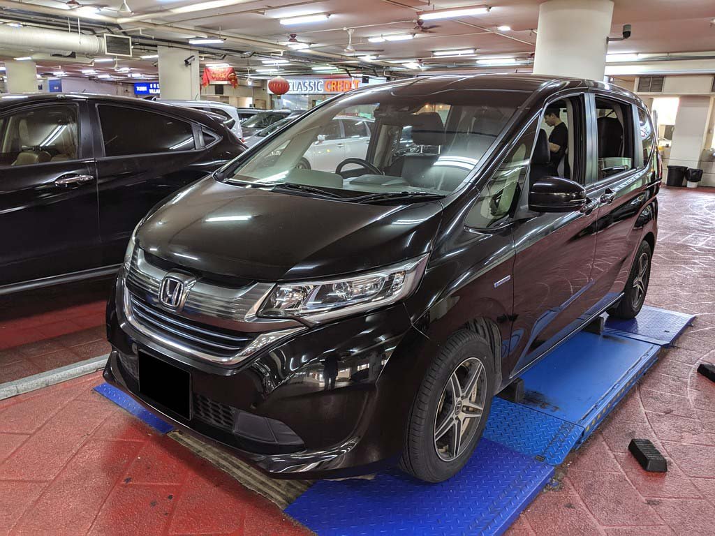 Honda Freed 1.5G Auto (Hybrid)
