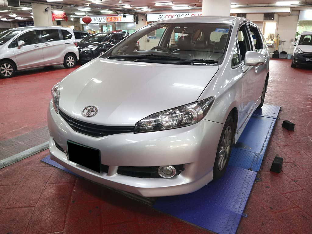 Toyota Wish 1.8 CVT