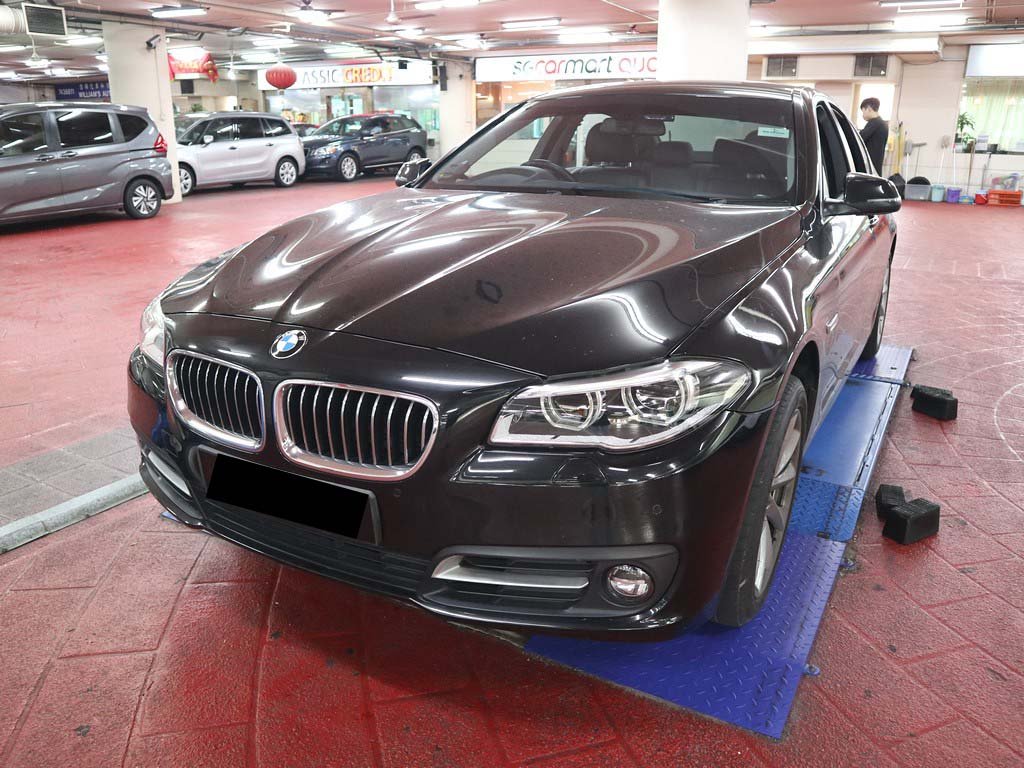 BMW 520I A