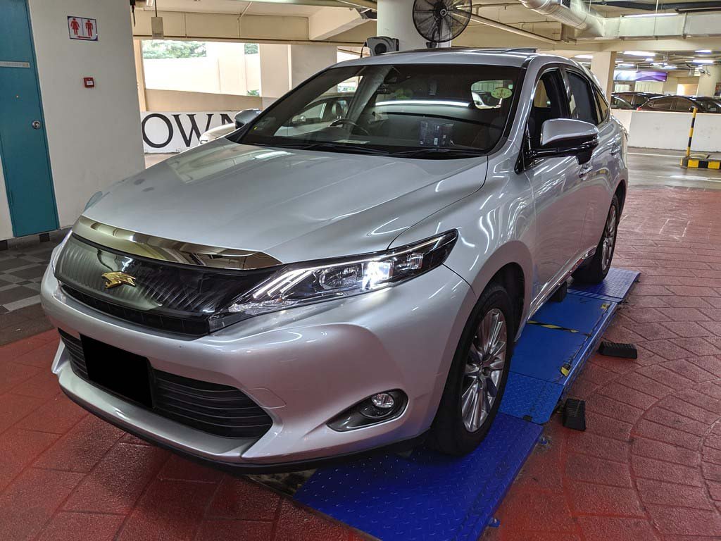 Toyota Harrier 2.0A Premium